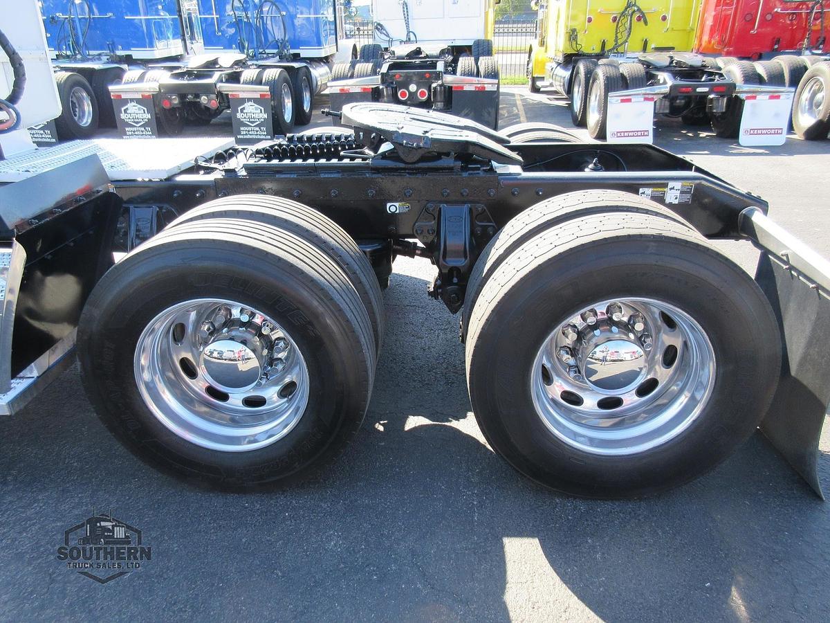 Used 2018 PETERBILT 389