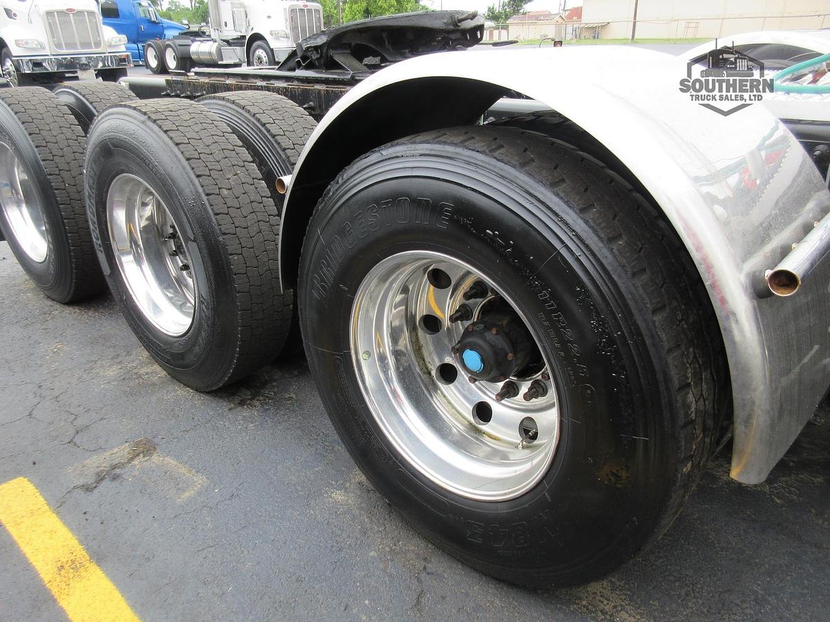 Used 2019 PETERBILT 567