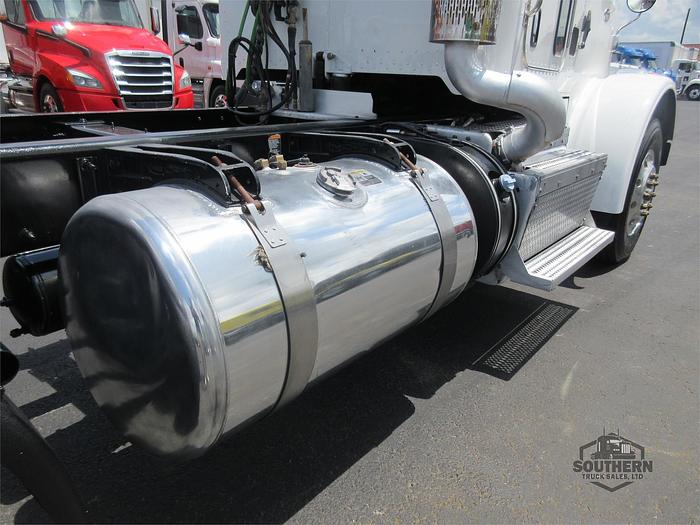 Used 2015 PETERBILT 365