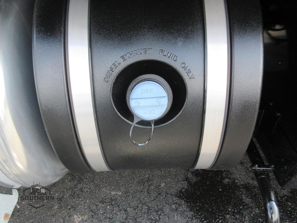 Used 2021 PETERBILT 567