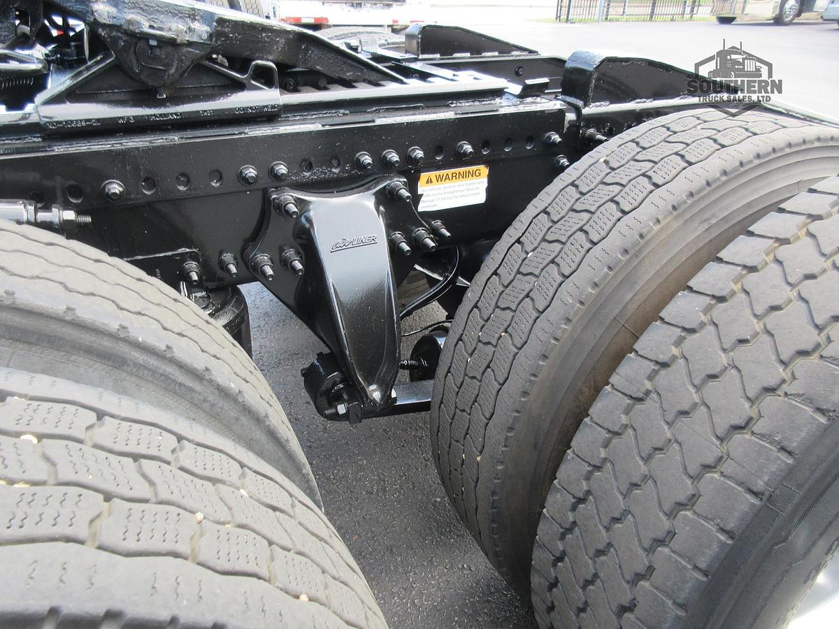 Used 2019 FREIGHTLINER CASCADIA 125