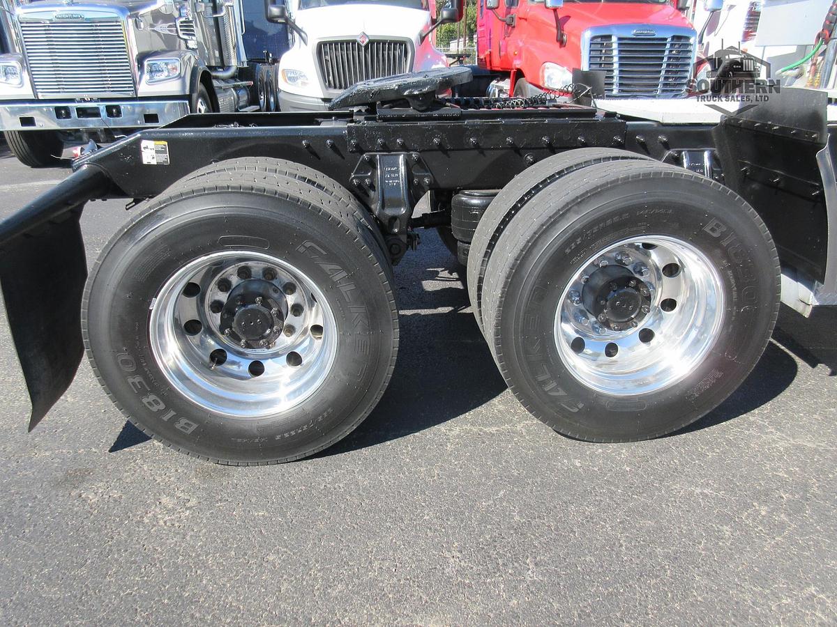 Used 2019 PETERBILT 389