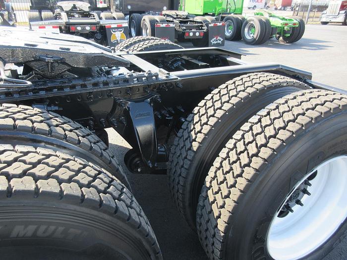 Used 2017 FREIGHTLINER CASCADIA 113