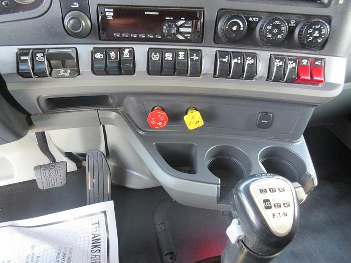 Used 2021 KENWORTH T880