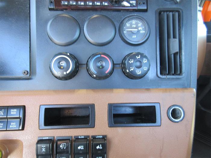 Used 2018 FREIGHTLINER CASCADIA 116