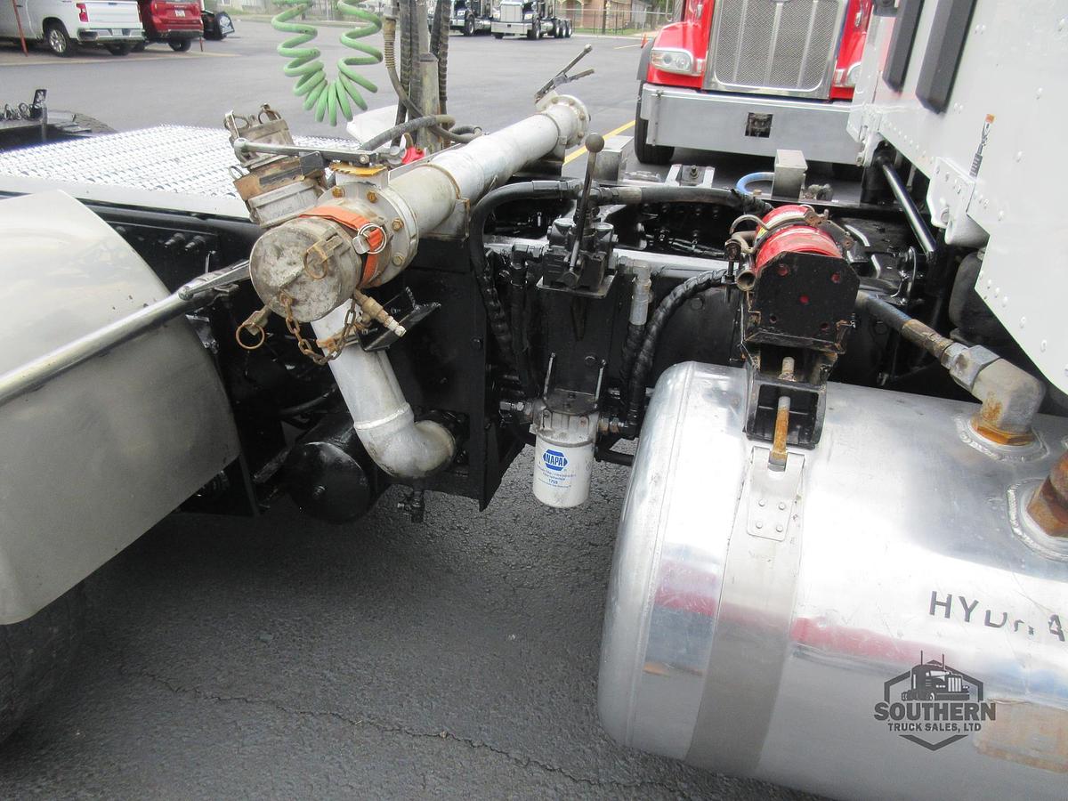 Used 2019 PETERBILT 567