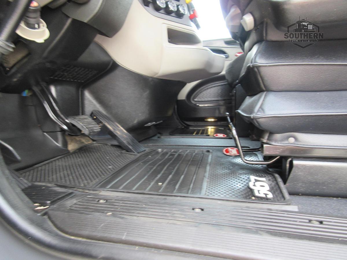 Used 2025 PETERBILT 567