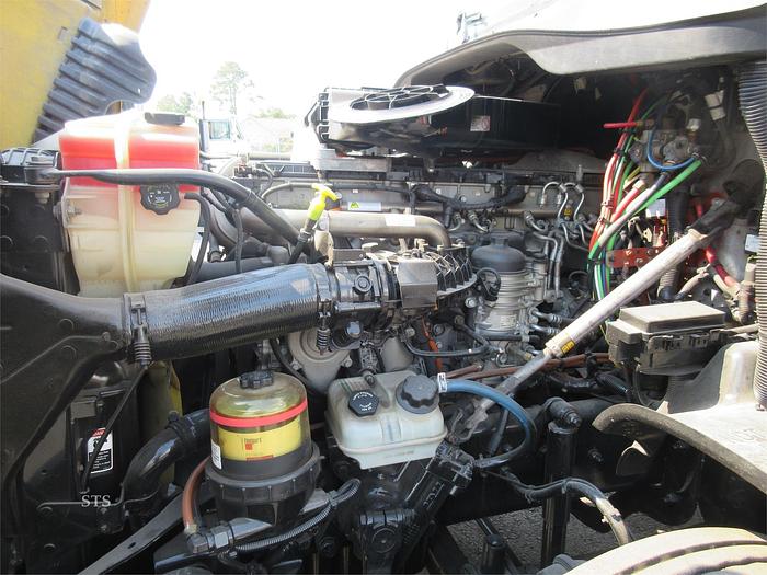 Used 2016 FREIGHTLINER CASCADIA 125