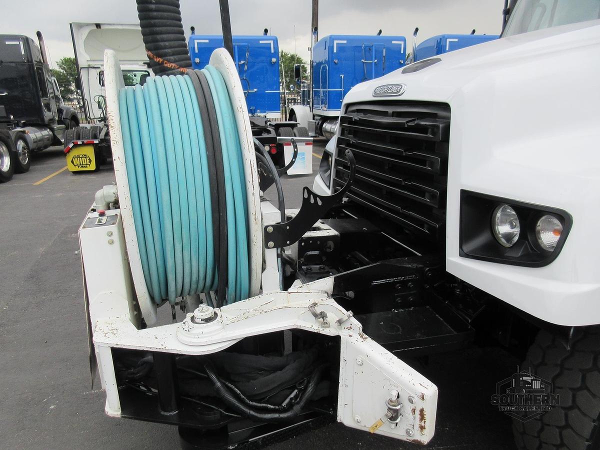 Used 2014 FREIGHTLINER 114SD