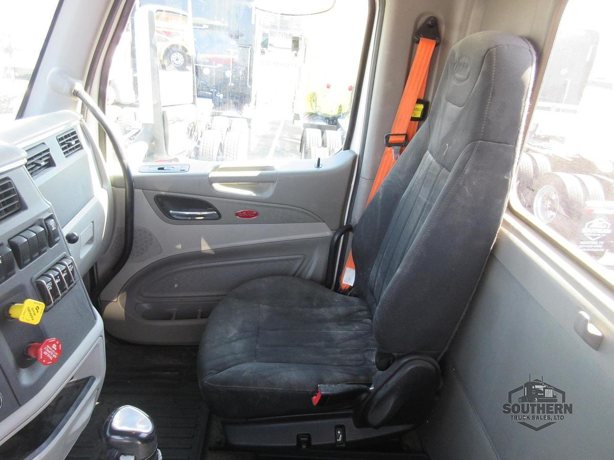Used 2020 PETERBILT 567