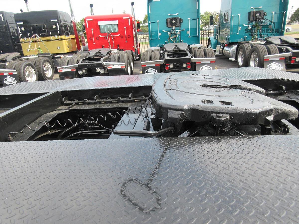 Used 2018 FREIGHTLINER CORONADO 122 SD