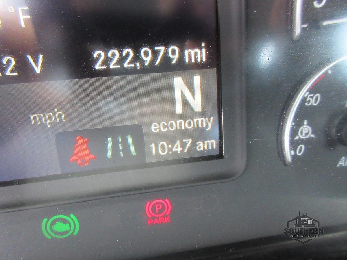 Used 2019 FREIGHTLINER CASCADIA 126