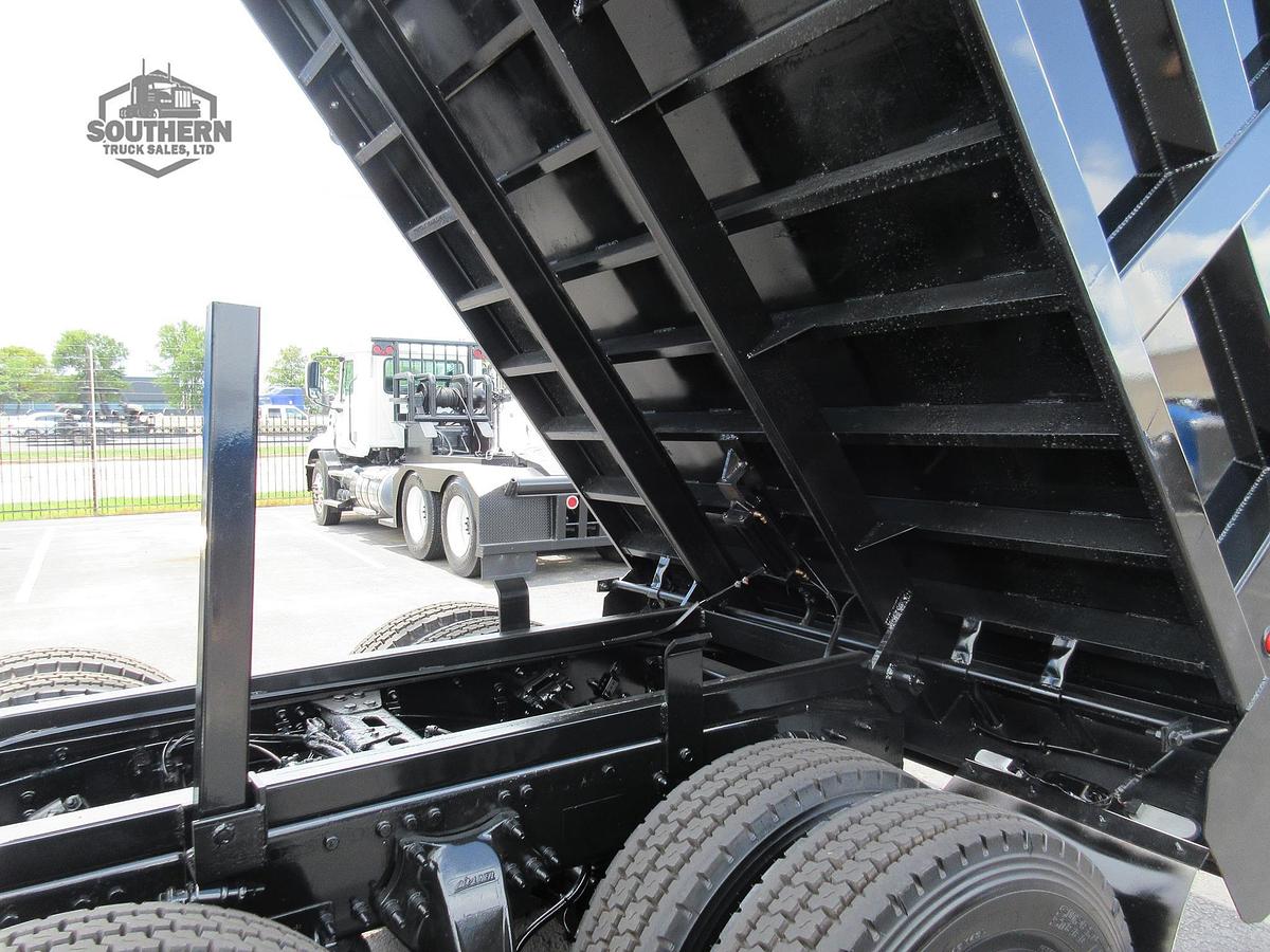 Used 2018 FREIGHTLINER CASCADIA 125