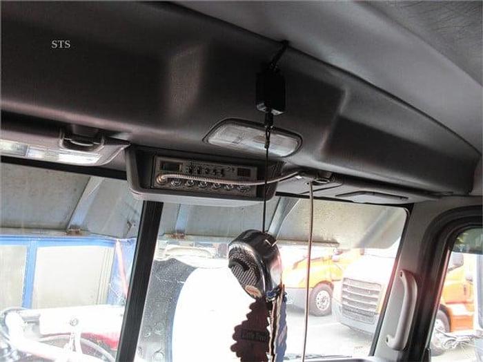 Used 2018 PETERBILT 389