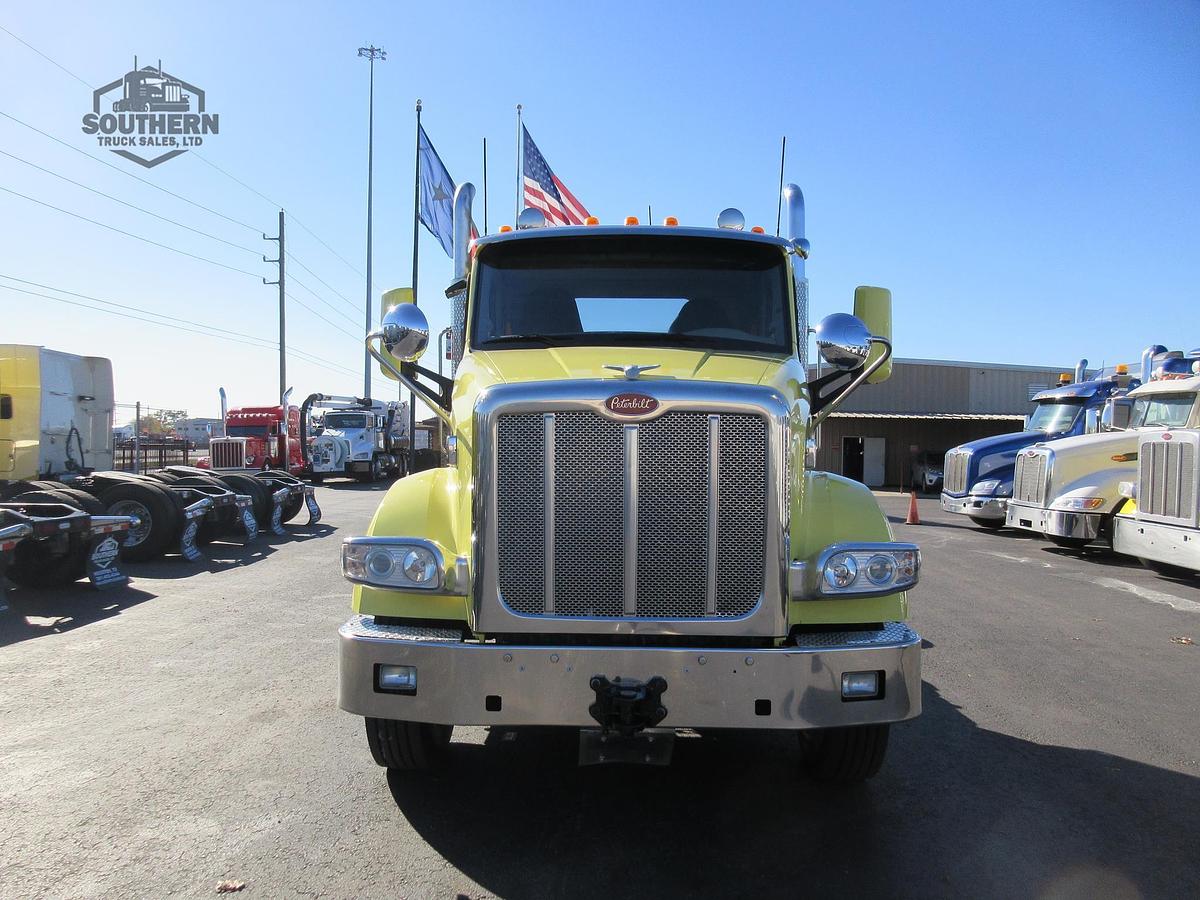 Used 2020 PETERBILT 567