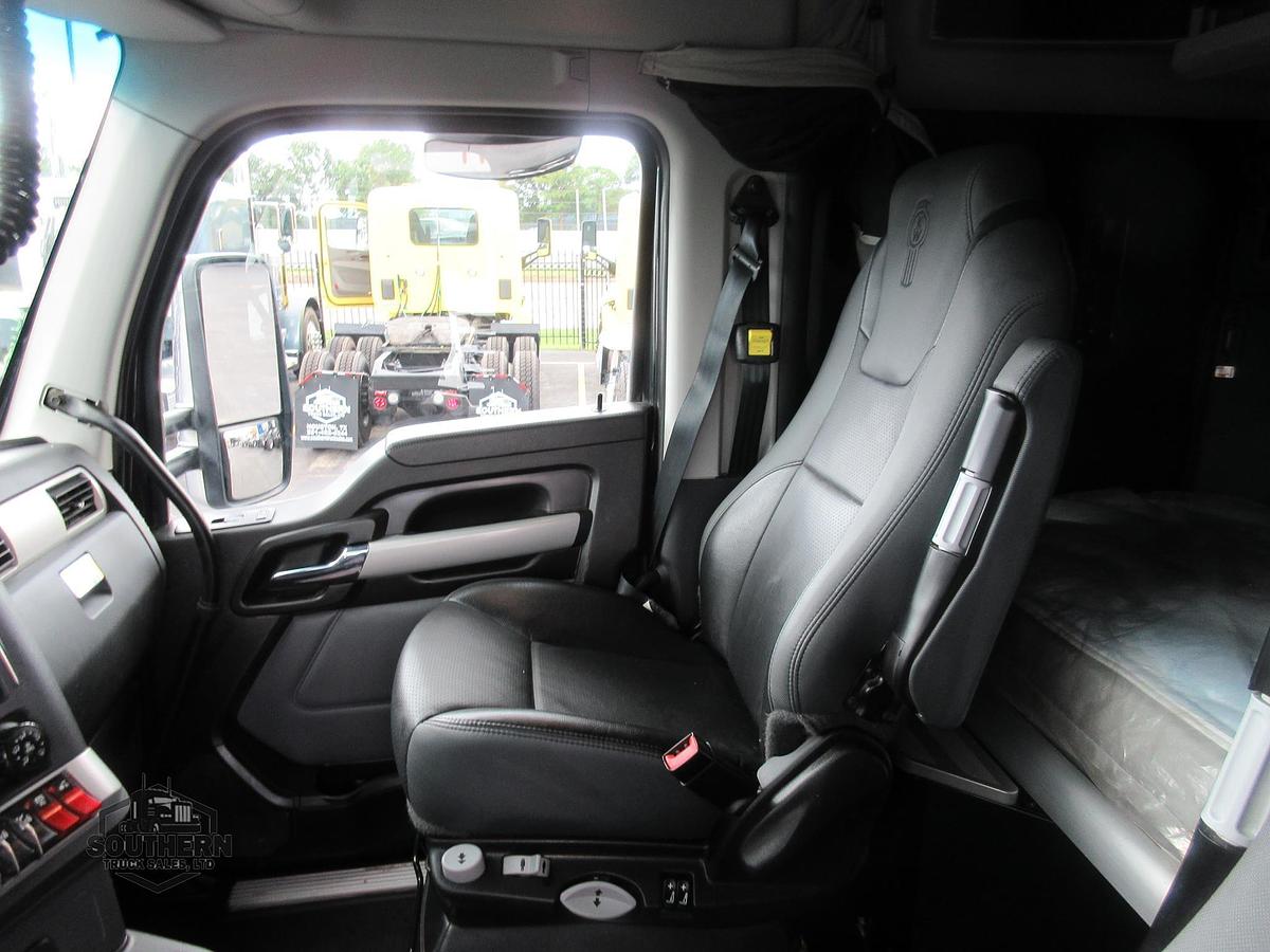 Used 2023 KENWORTH T880