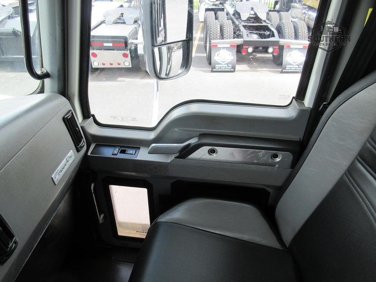 Used 2023 MACK PINNACLE 64T