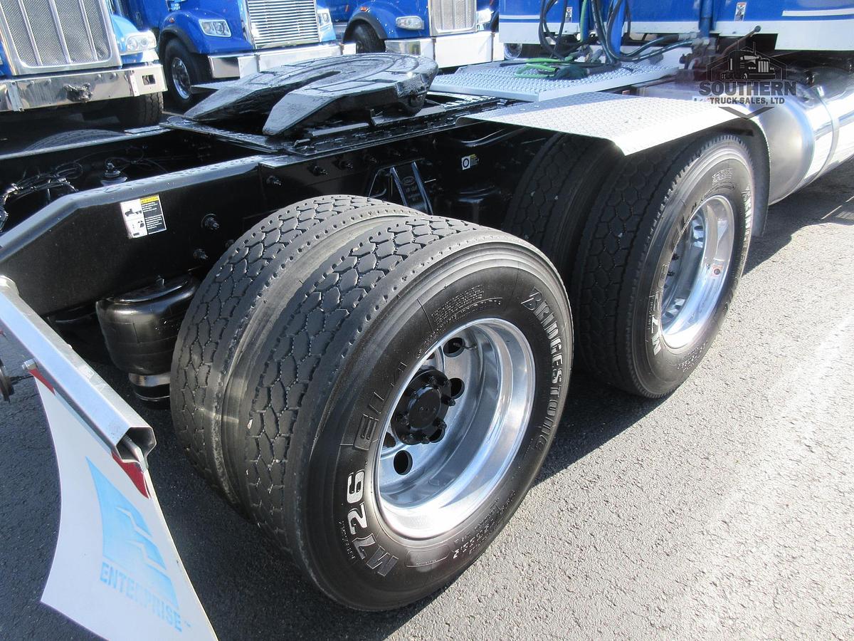 Used 2019 PETERBILT 389