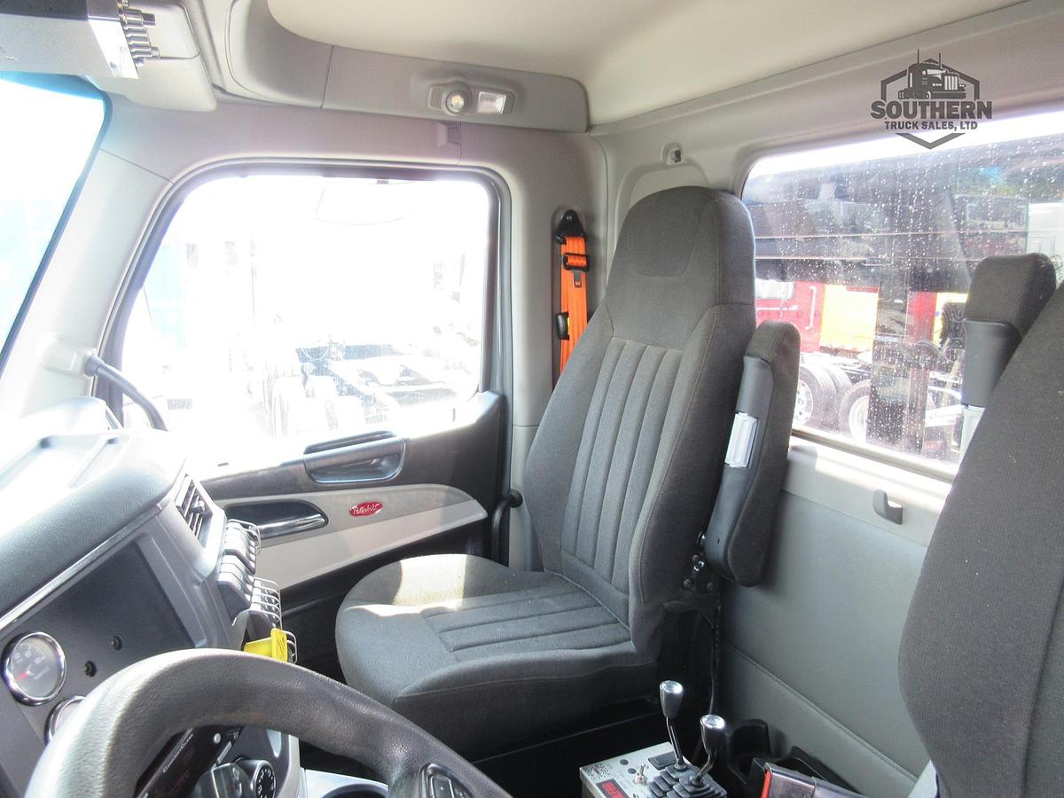 Used 2025 PETERBILT 567