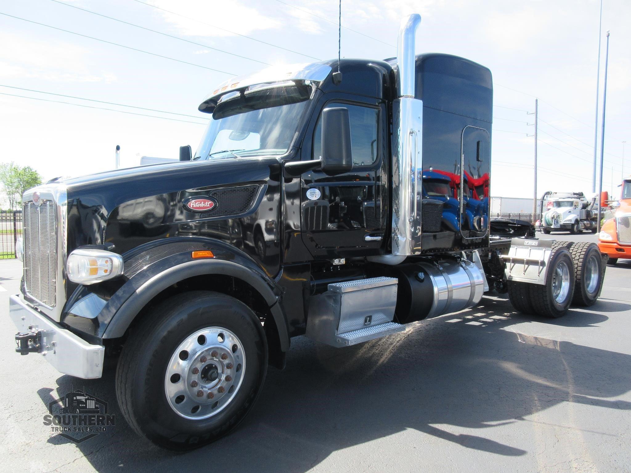 Used 2023 PETERBILT 567