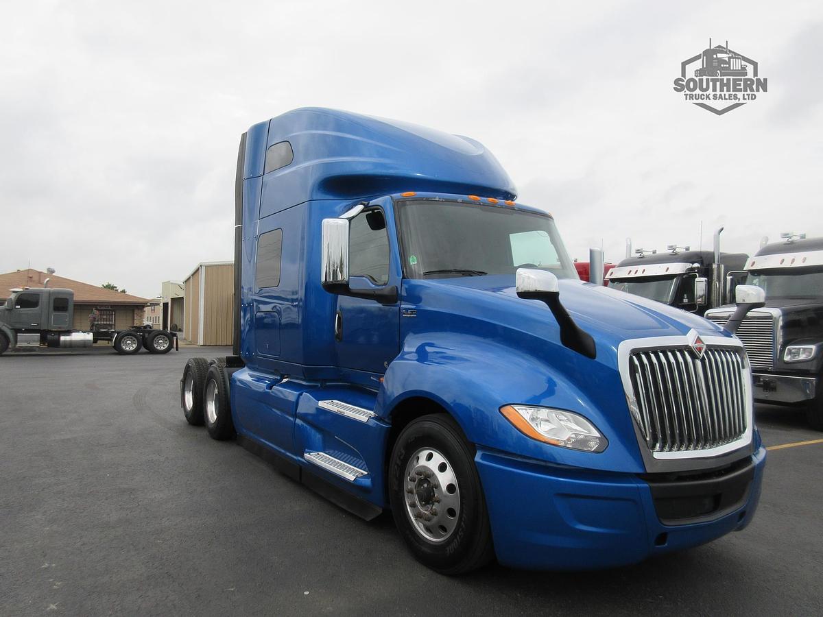 Used 2021 INTERNATIONAL LT