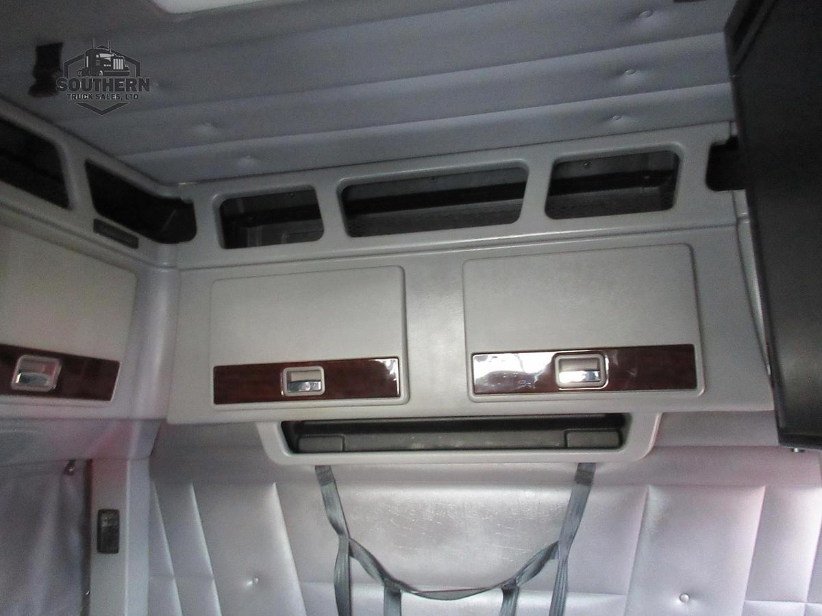 Used 2019 PETERBILT 389