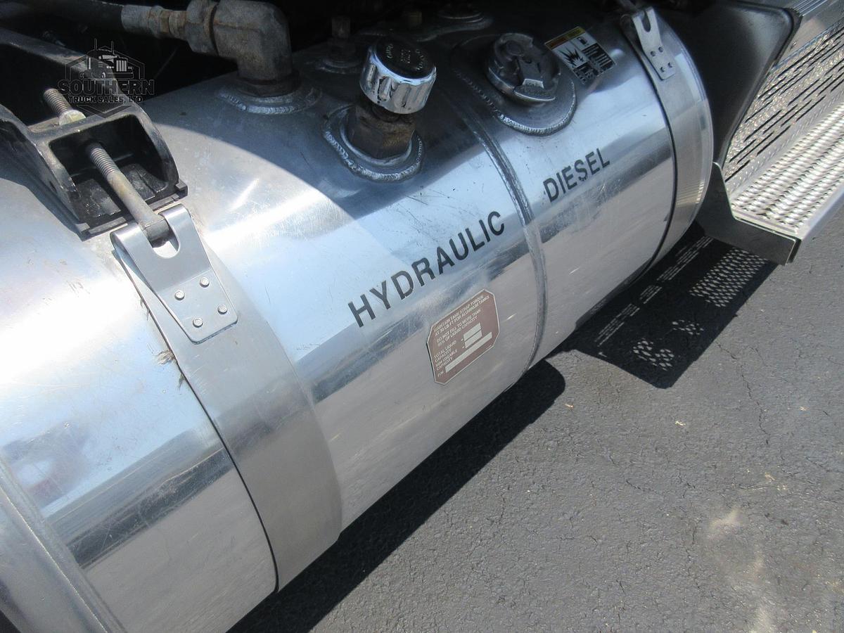 Used 2019 PETERBILT 567