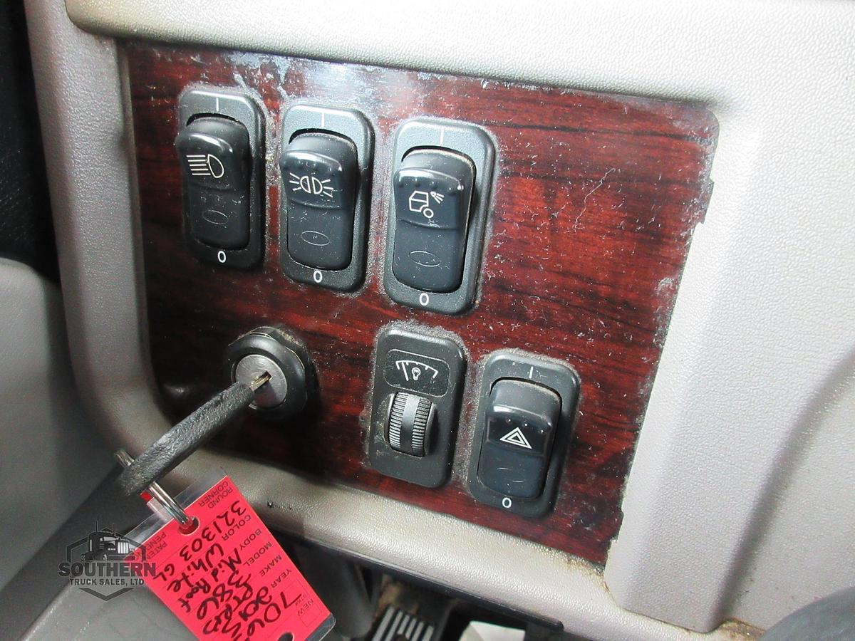 Used 2015 PETERBILT 386