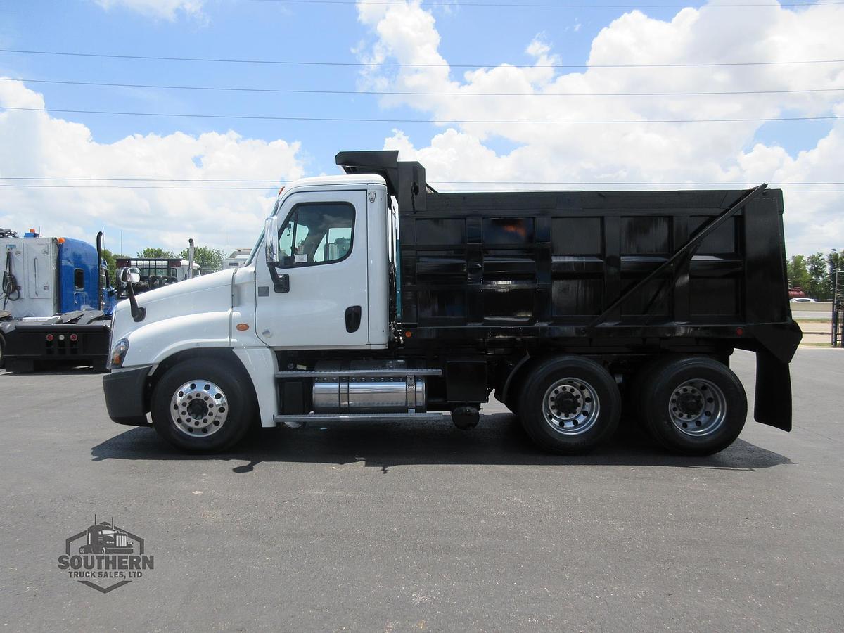 Used 2019 FREIGHTLINER CASCADIA 125