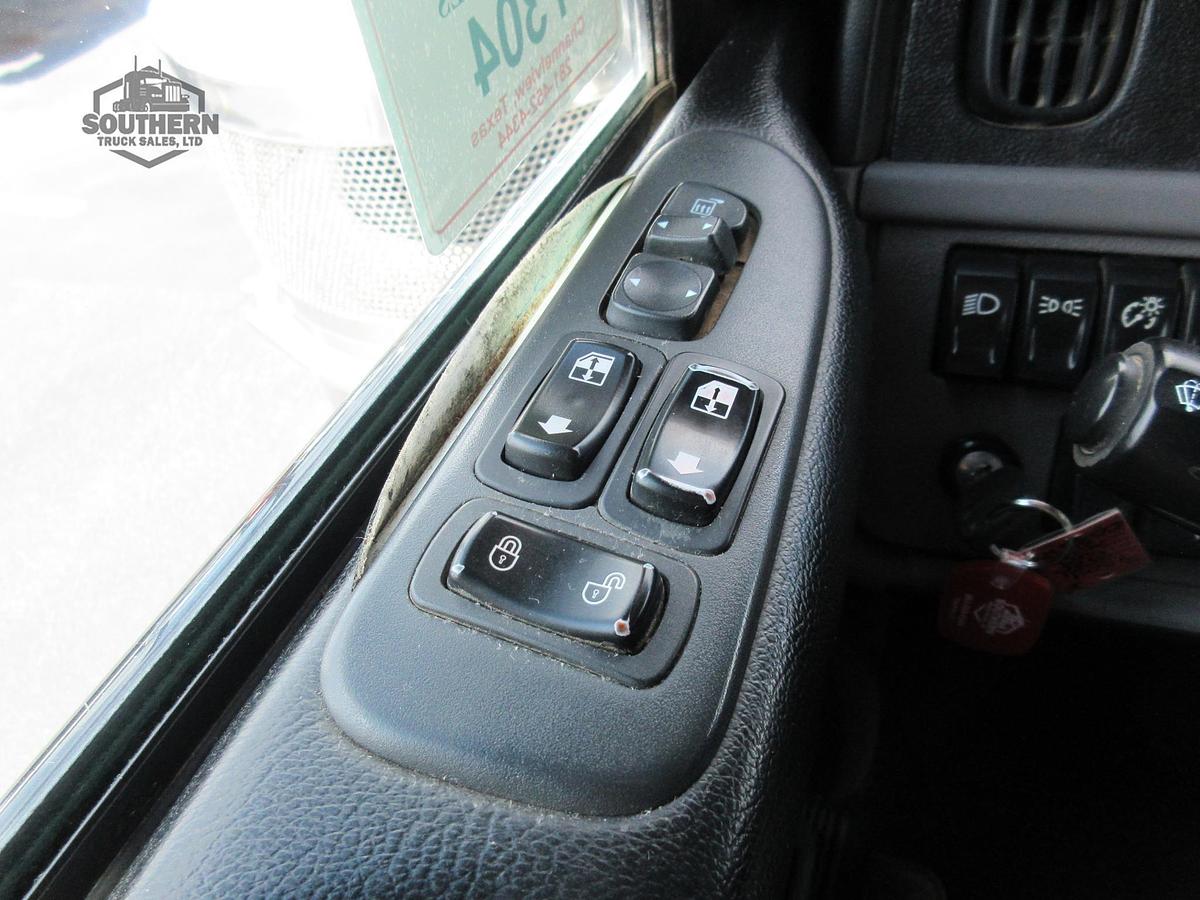 Used 2024 PETERBILT 389