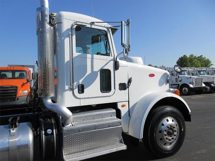 Used 2015 PETERBILT 365
