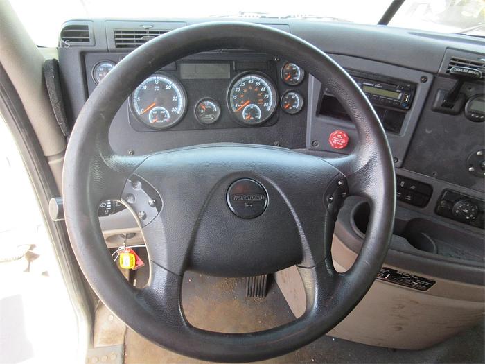 Used 2017 FREIGHTLINER CASCADIA 125