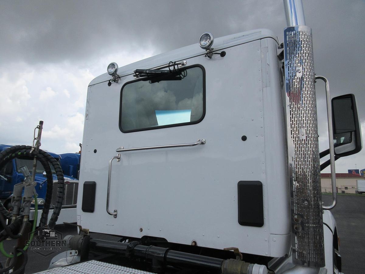 Used 2018 PETERBILT 579