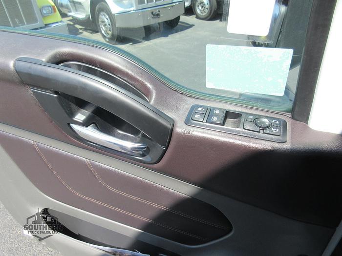 Used 2019 INTERNATIONAL LT