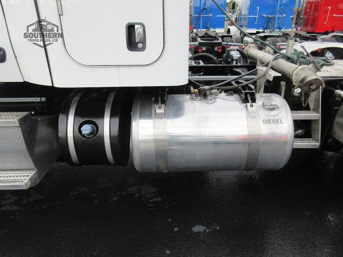 Used 2019 PETERBILT 567