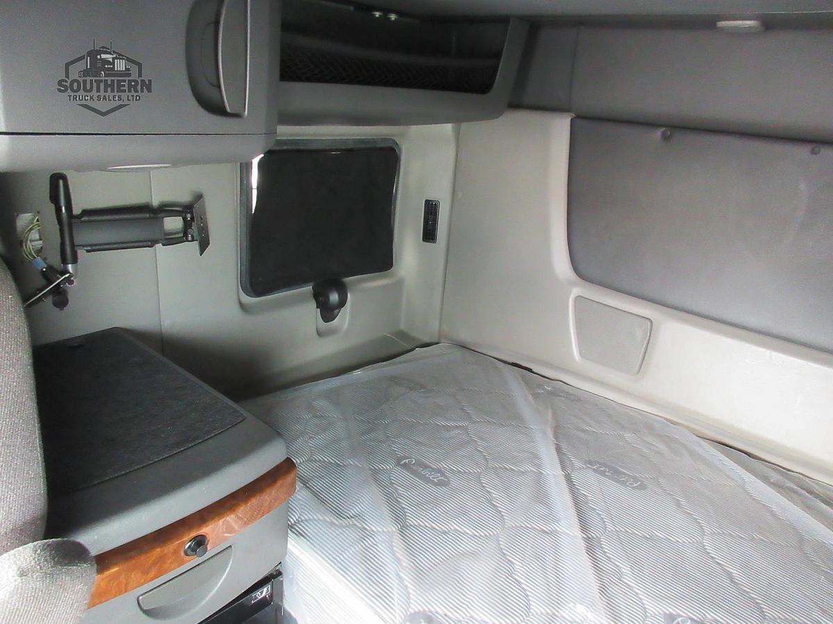 Used 2021 INTERNATIONAL LT