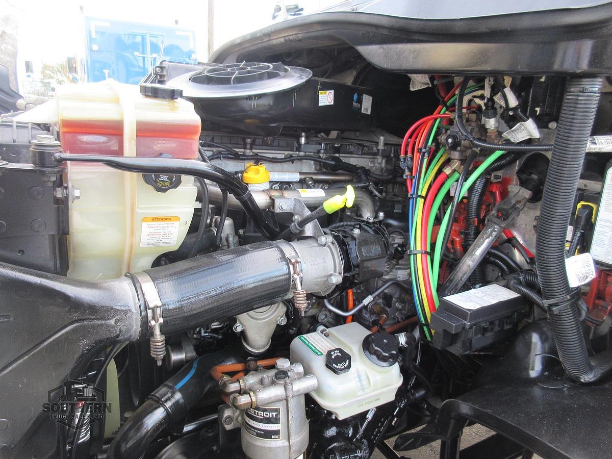 Used 2018 FREIGHTLINER CASCADIA 113