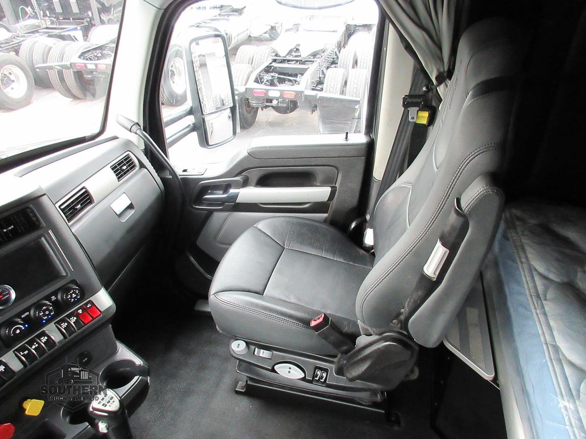 Used 2023 KENWORTH T880