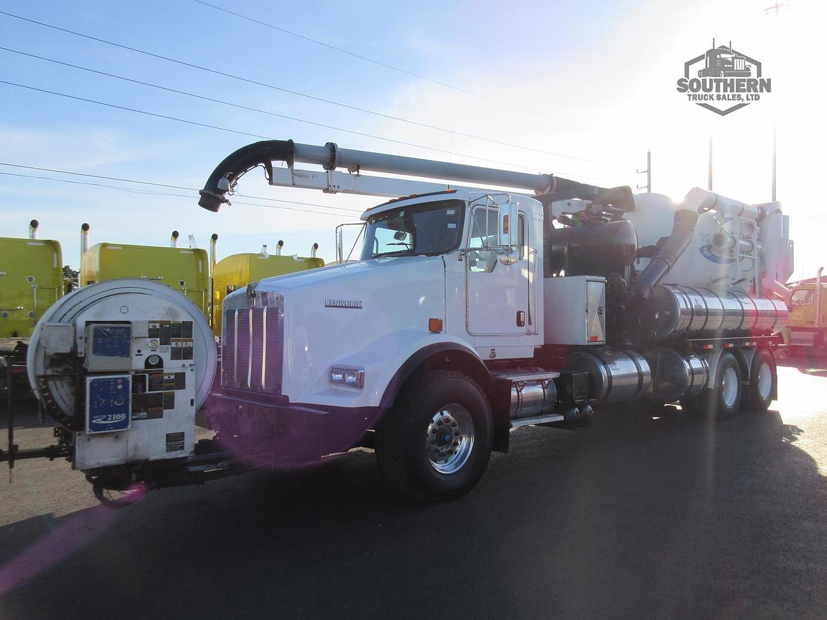 Used 2013 KENWORTH T800