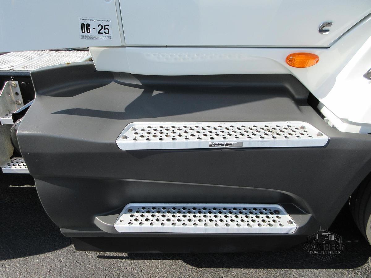Used 2021 INTERNATIONAL LT