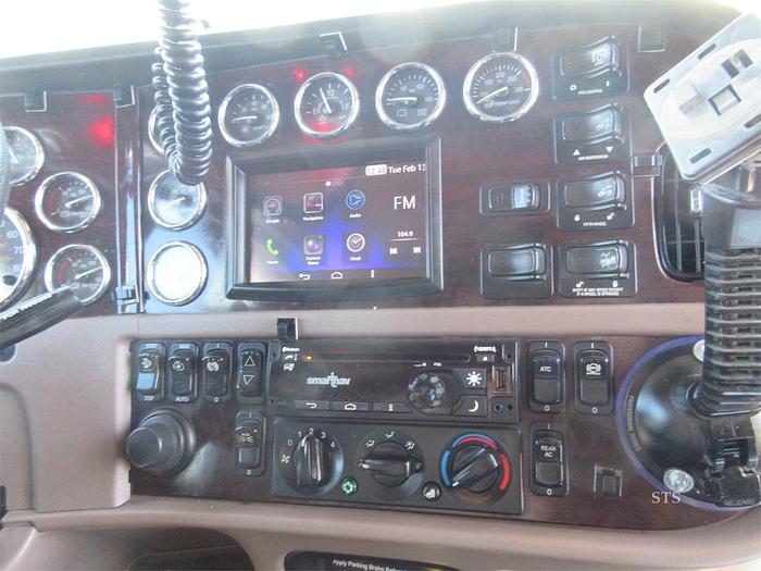 Used 2018 PETERBILT 389