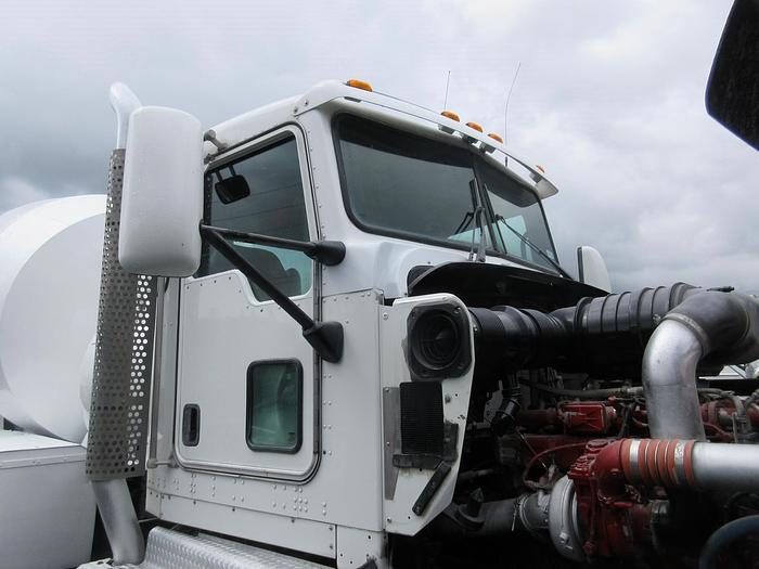 Used 2015 KENWORTH W900