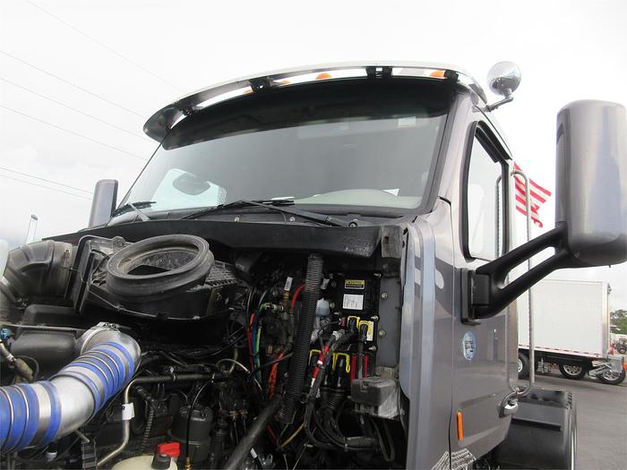 Used 2020 PETERBILT 567