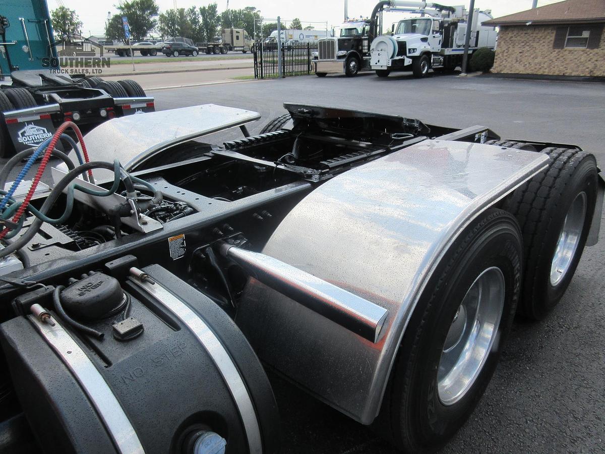 Used 2019 PETERBILT 567