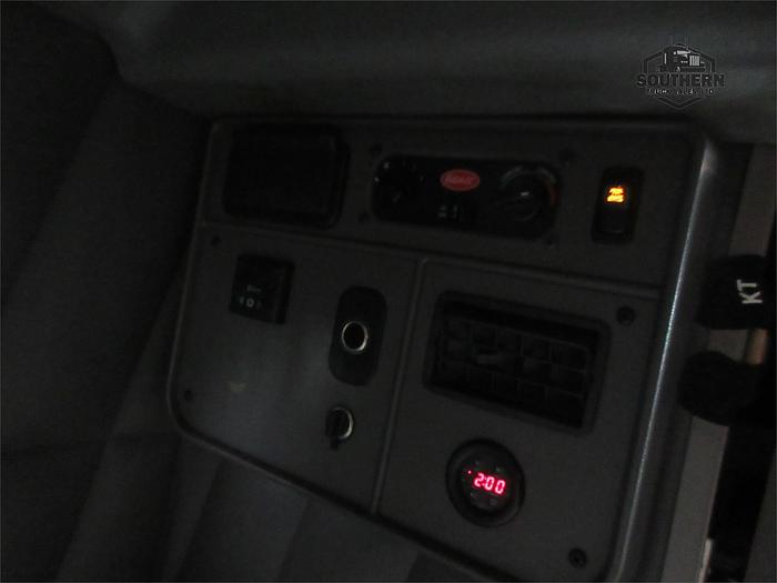 Used 2016 PETERBILT 389