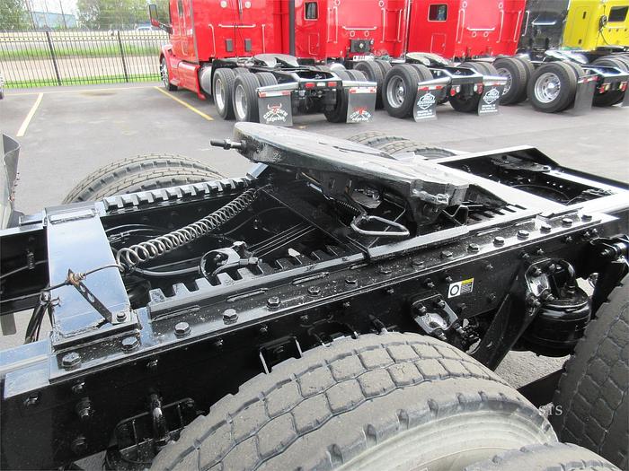 Used 2021 KENWORTH T880