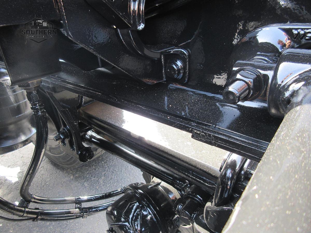 Used 2025 PETERBILT 567