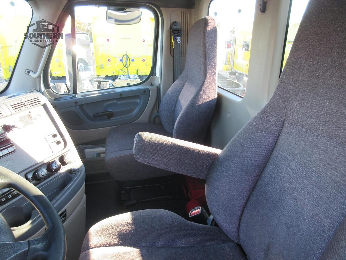 Used 2020 FREIGHTLINER CASCADIA 125