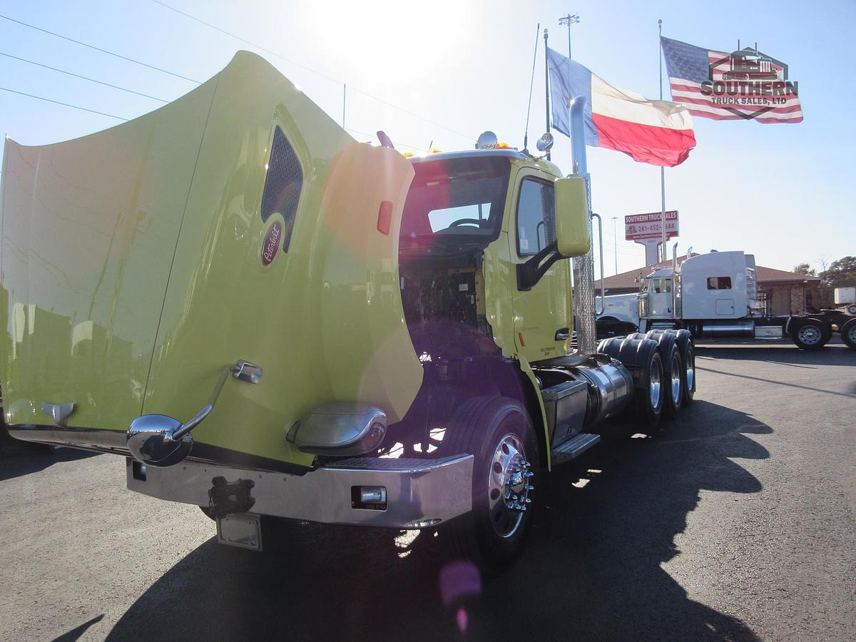 Used 2020 PETERBILT 567