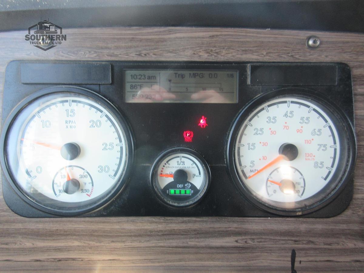 Used 2020 FREIGHTLINER 122SD